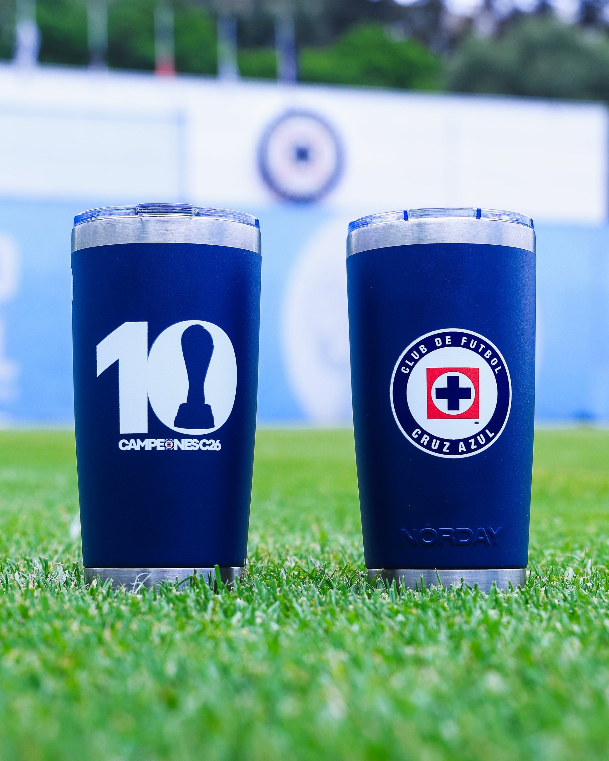 TERMO AZUL CAMPEONES 20 oz.